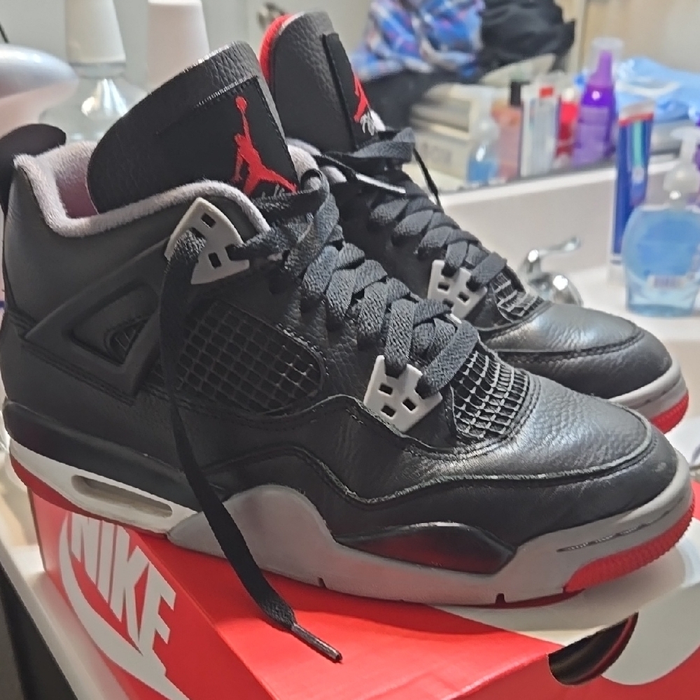 Nike Men's Black and Red Sneakers